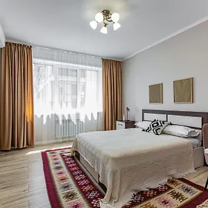 2 In The Center Апартаменты